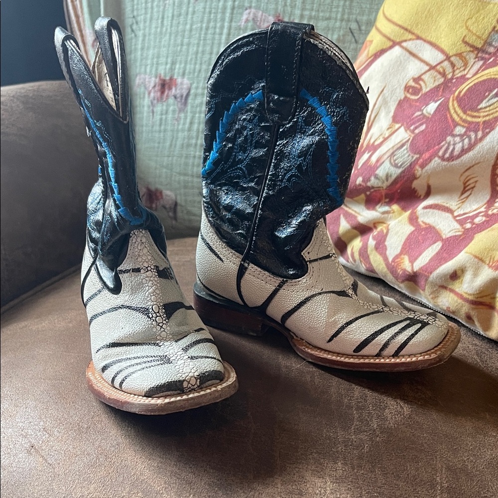 Ferrini Boys 10.5 Boots